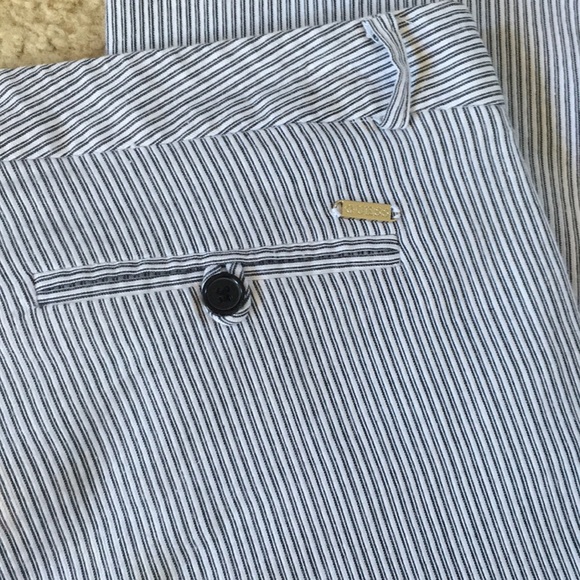 Guess Pin Stripe Pants - Picture 5 of 5